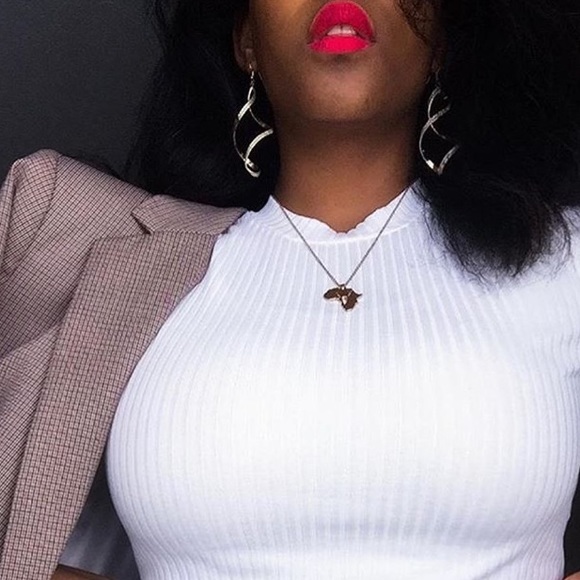 “Africa” Gold Color Necklace - Picture 8 of 8